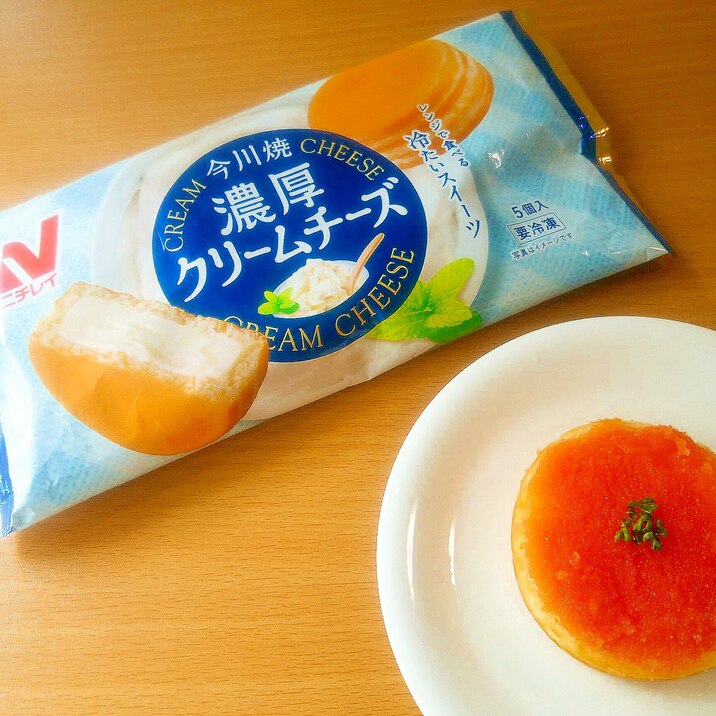 今川焼(濃厚クリームチーズ)のたらこカナッペ風